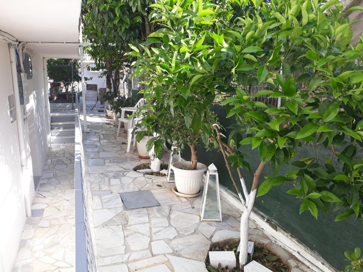 Cozy Flat In Nea Makri Apartment Exterior foto
