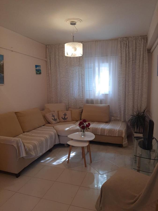 Cozy Flat In Nea Makri Apartment Exterior foto
