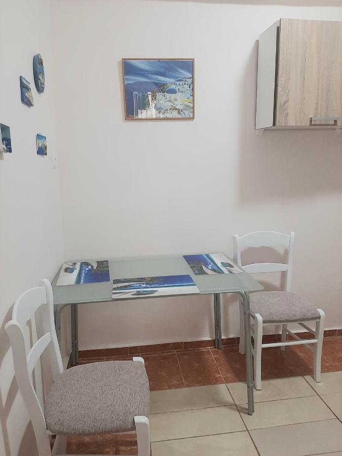 Cozy Flat In Nea Makri Apartment Exterior foto